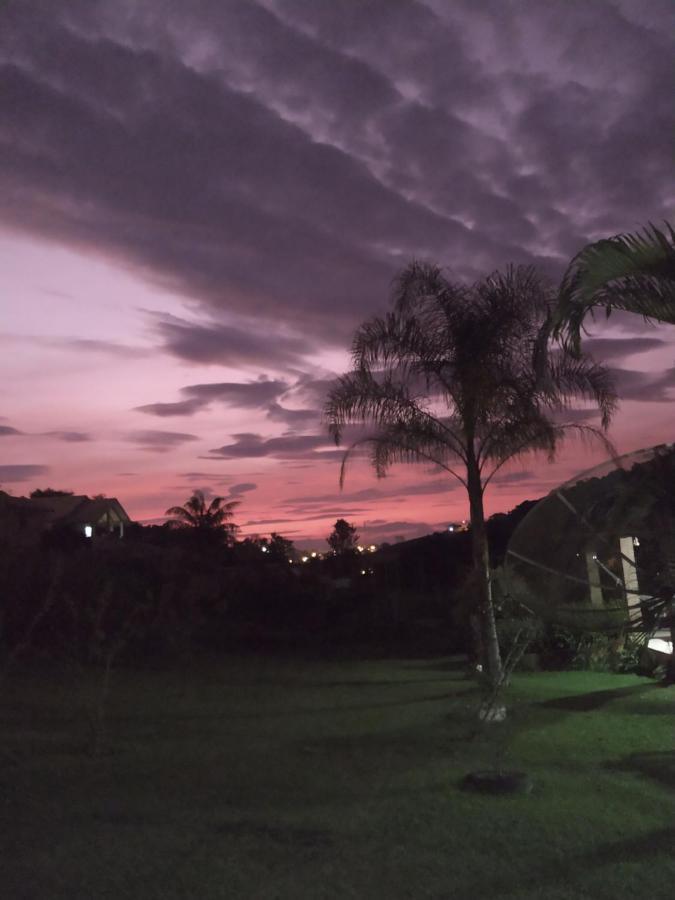Pousada Recanto Verde Cunha Hotel Exterior photo
